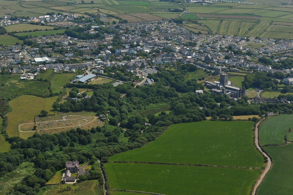 Penrhiw Priory Guest House St. Davids  Luaran gambar